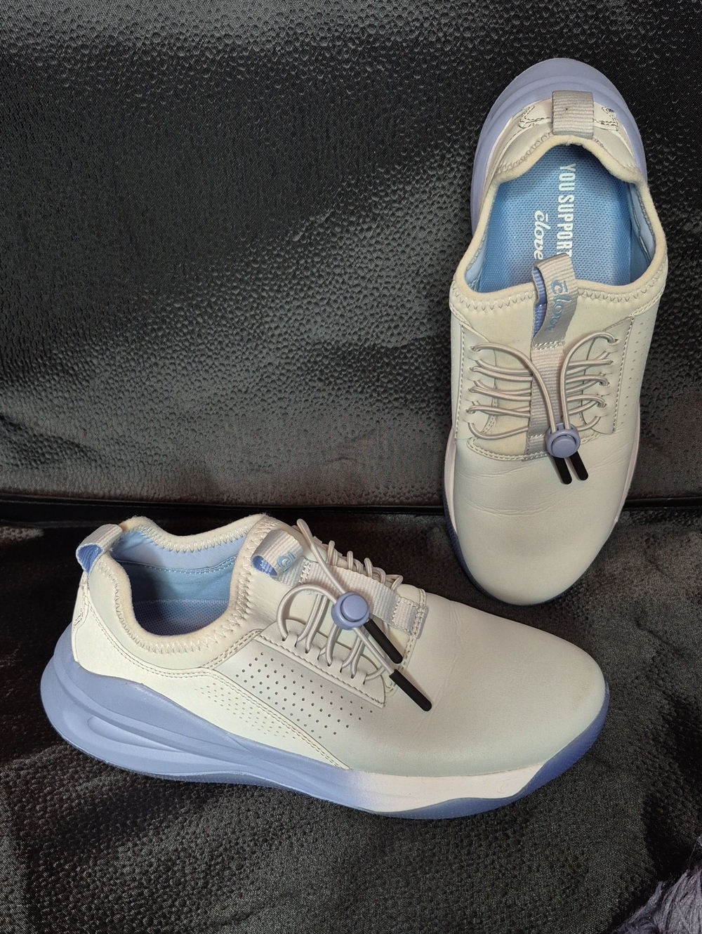 Clove Women's 6 Light Blue Slip-On Nursing Shoe